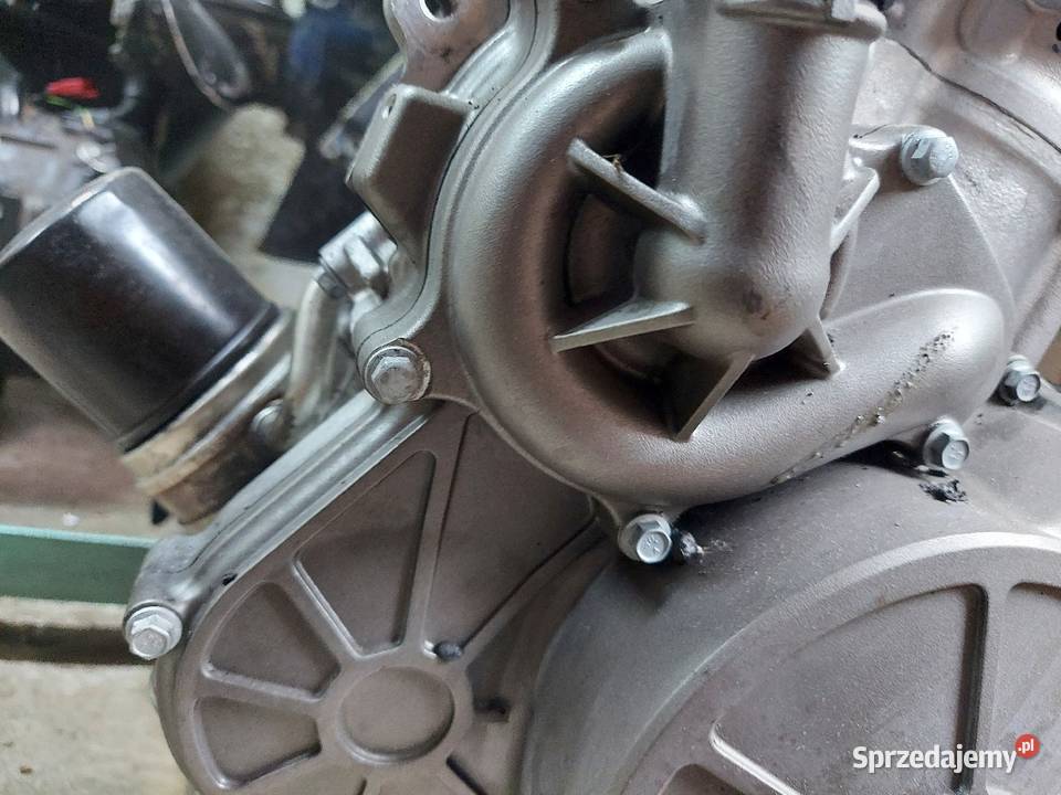 Aprilia tuono 660 pokrywa pompy wody lewa kapa dolnośląskie Jelenia Góra