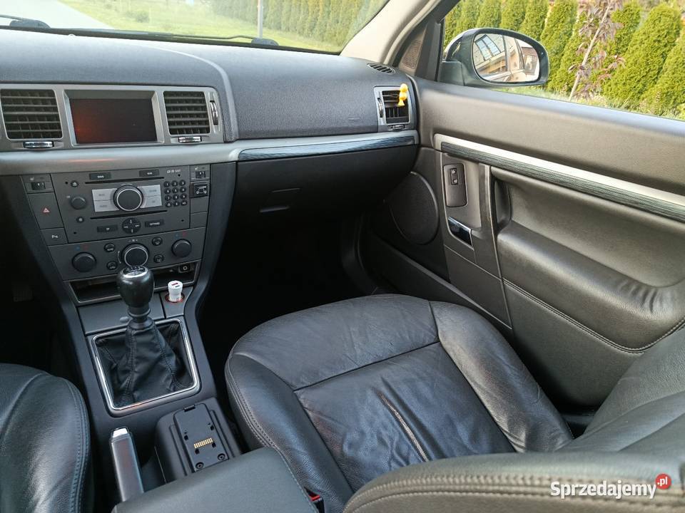 Vectra 18 benzyna skórzana tapicerka Vectra Motoryzacja Zduńska Wola