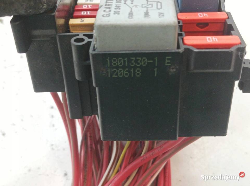 SKRZYNKA BEZPIECZNIKÓW 15 DCI Renault Scenic III