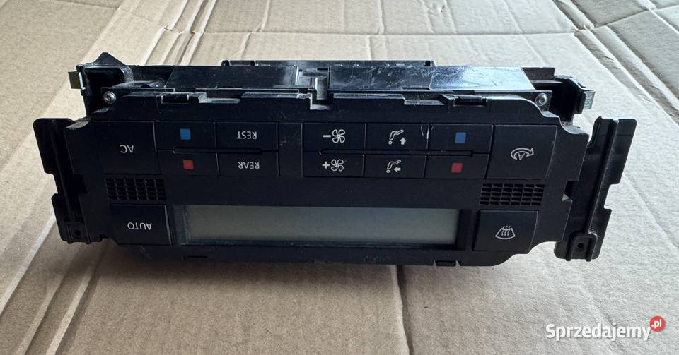 VW TRANSPORTER T5 PANEL KLIMATYZACJI CLIMATRONIK osobowe sprzedam