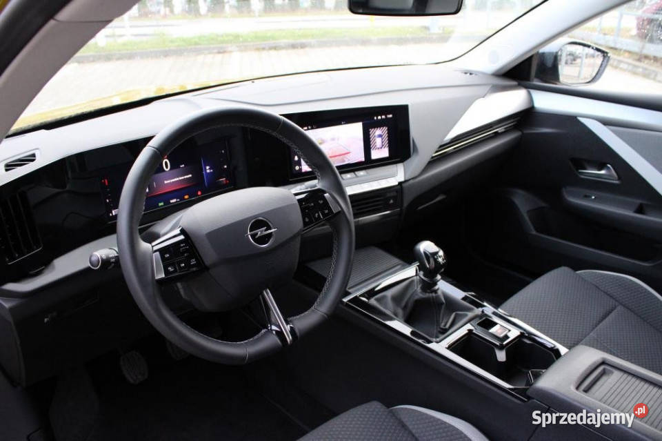 Opel Astra 2023r Salon Kamera CarPlay Tempomat nieuszkodzony Samochody osobowe sprzedam