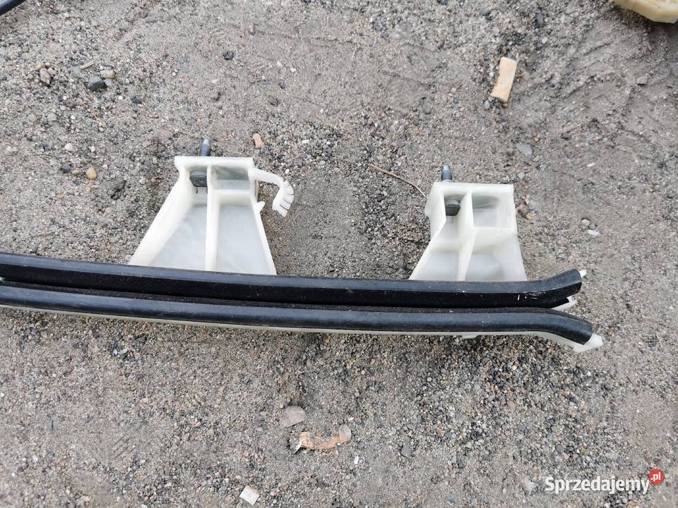 prowadnica szyby citroen c4 picasso 1 I prawa Karoseria Międzychód