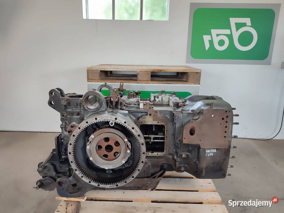 Dyferencjał tył V213709 VALTRA T214 Wilkowo sprzedam