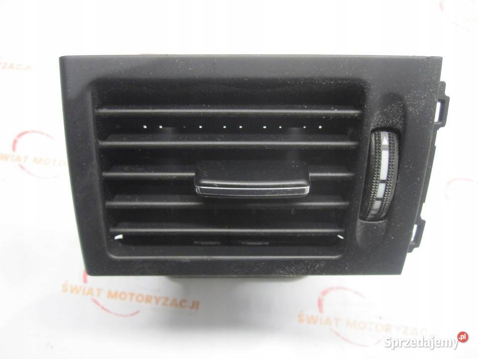 MERCEDES W204 07r kratka nawiewu 05924001 Części samochodowe Kielce