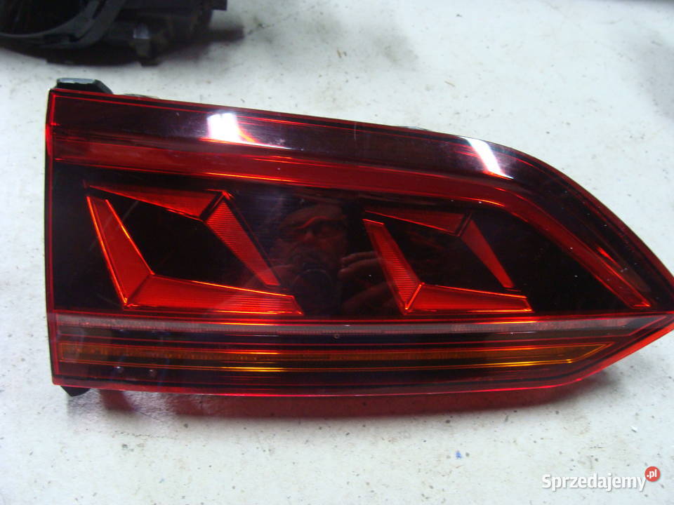 VW TOUAREG III Lampa Tylna Lewa 760945307 Goleniów