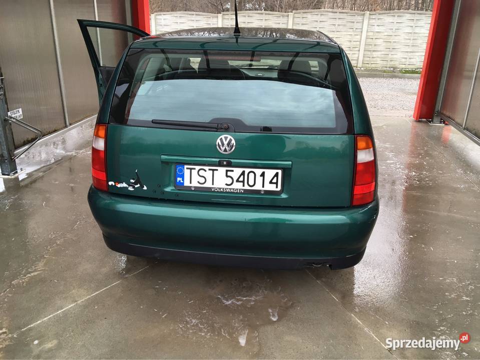 VOLKSWAGEN POLO KOMBI 16 benzyna Rok produkcji 1998 świętokrzyskie Starachowice sprzedam