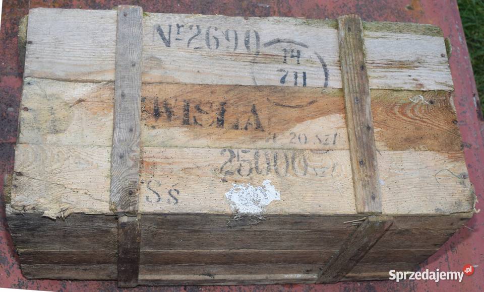 Stara drewniana skrzynia pojemnik Iwierzyce