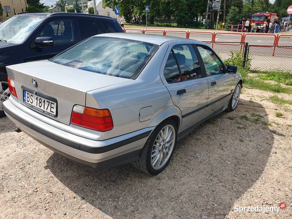BMW E36 18 IS sedan seria zdrowa buda Suwałki