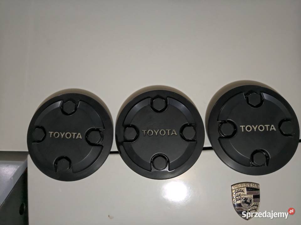 Toyota Corolla e9 Starlet dekielki felg 3 osobowe Dąbrowa Górnicza