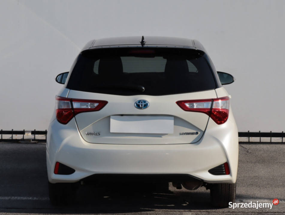 Toyota Yaris 15 Hybrid przyciemniane szyby