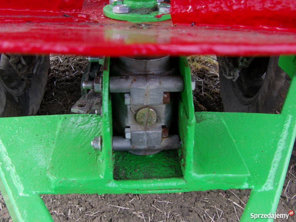 Rozsiewacz nawozów RNZ brzeg N022 750l Lepszy Starościce