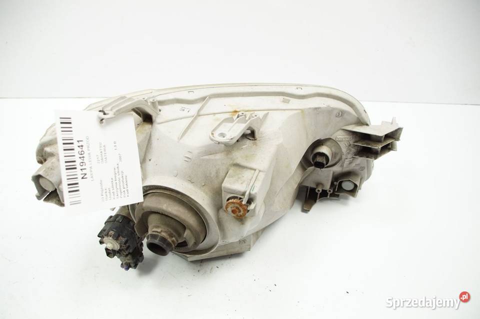LAMPA LEWA PRZÓD DAIHATSU MATERIA Lipno