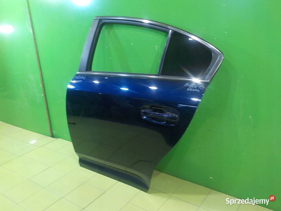 TOYOTA AVENSIS III T27 09r SEDAN 4D drzwi lewe mazowieckie Suków