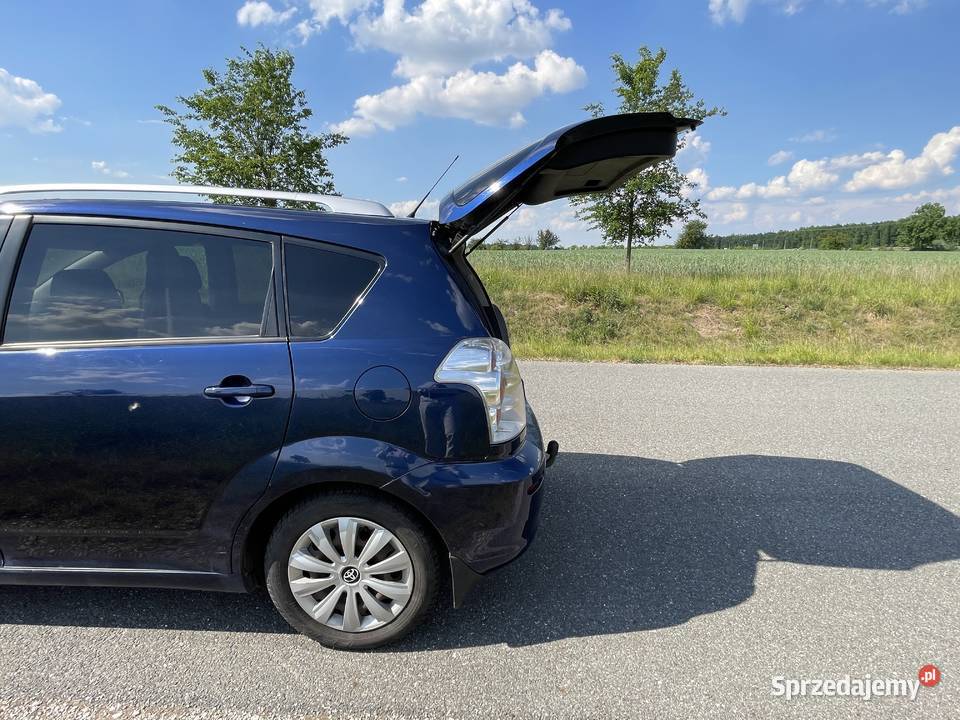 Toyota Corolla Verso 2007 silnik 22 D4D moc 136 Wieniec