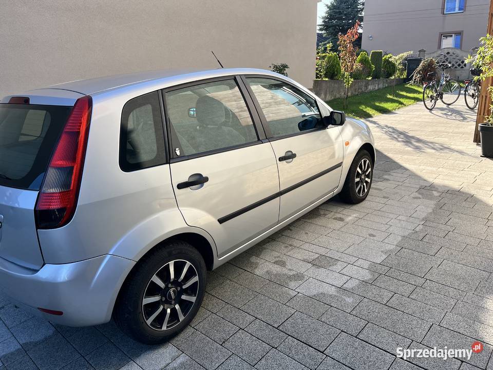 Ford Fiesta MK VI Ghia srebrny metalik 13 śląskie Siemianowice Śląskie