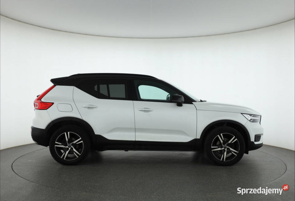Volvo XC40 T3 isofix sprzedam