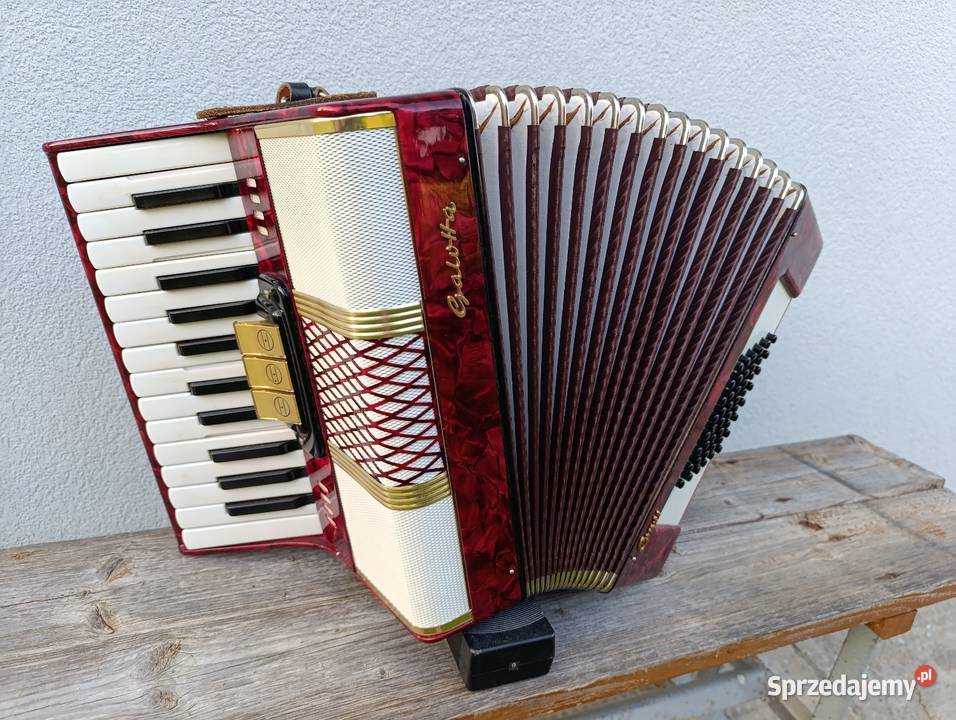 Akordeon Galotta 48 basów 2 chóry Szalowa