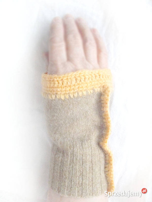 wełniane mitenki rękawiczki mitenki beżowe Dla kobiet Olsztyn sprzedam