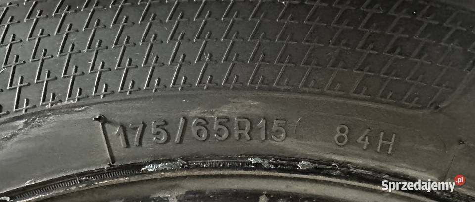 Koła Toyota Yaris opony wielosezonowe Kleber mazowieckie Warszawa