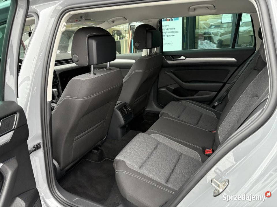 Volkswagen Passat 2023r Warszawa