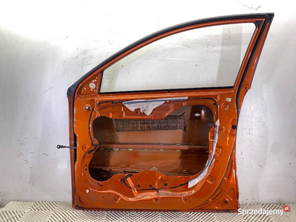 DRZWI PRAWY PRZÓD KIA SPORTAGE III SUV D2A osobowe