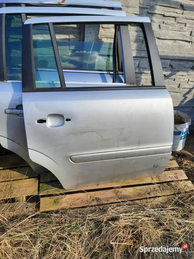 Opel Zafira B drzwi prawe Tylne prawy tył Z157 Drzwi Ksawerów