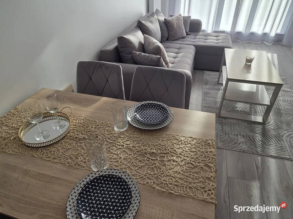 2 pokoje z halą garażową Galerii Morena