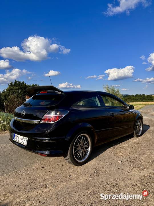 Opel Astra H GTC 16 benzyna 2006r Astra dolnośląskie