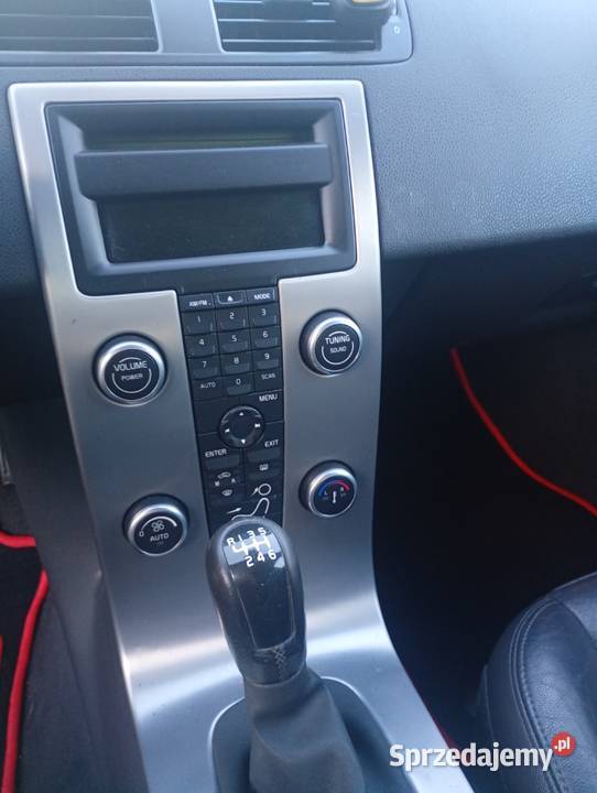 Sprzedam zamiana volvo v50 pakiet r d 20diesel