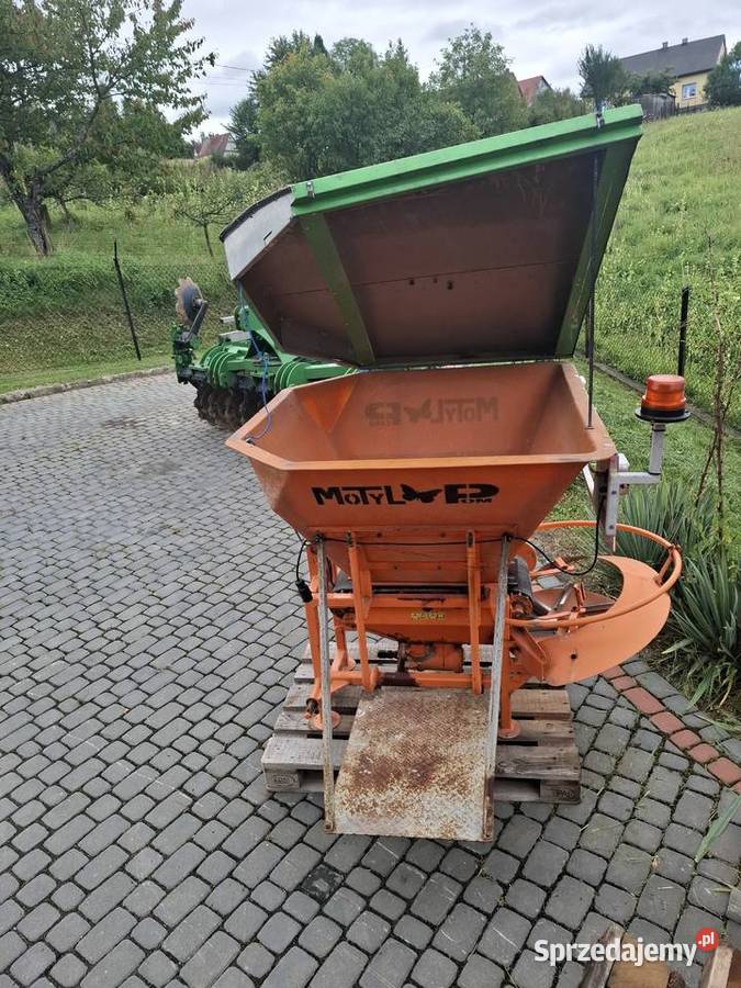 ROZIEWACZ NAWOZÓW MOTYL 600 nieuszkodzony Wadowice