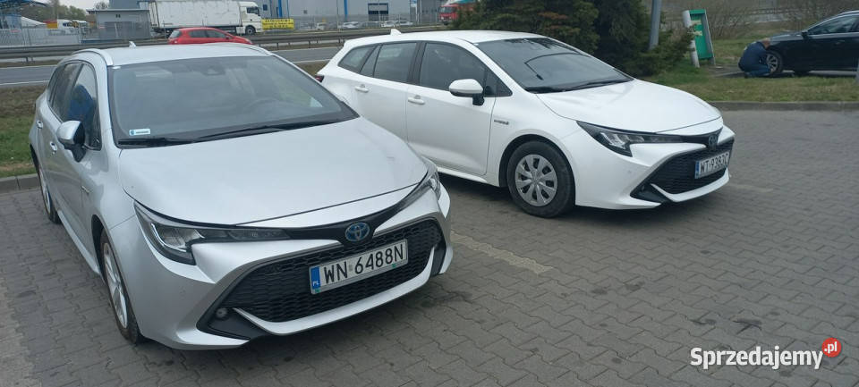 Toyota Corolla Rezerwacja ECVT 18 Hybryda FV23 srebrny Gdańsk