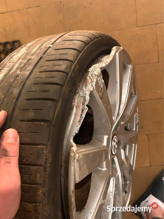 Sprzedam albo zamienię Felgi AEZ REEF SII R19 Średnica 19" Wrocław