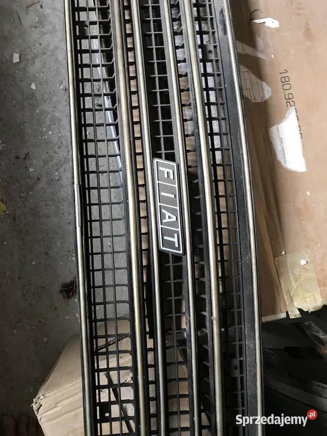 Grill atrapa FIAT 128 special 72r 100 sprawna Rok produkcji 1972 Darłowo sprzedam