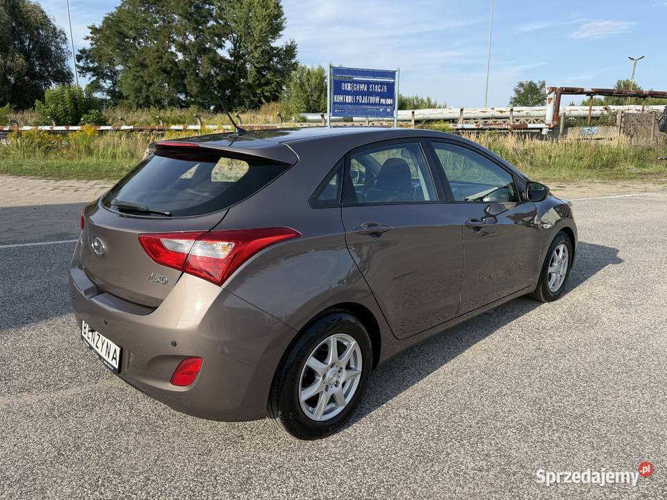 Hyundai i30 16 BENZYNA Klimatronik Nawigacja Konin