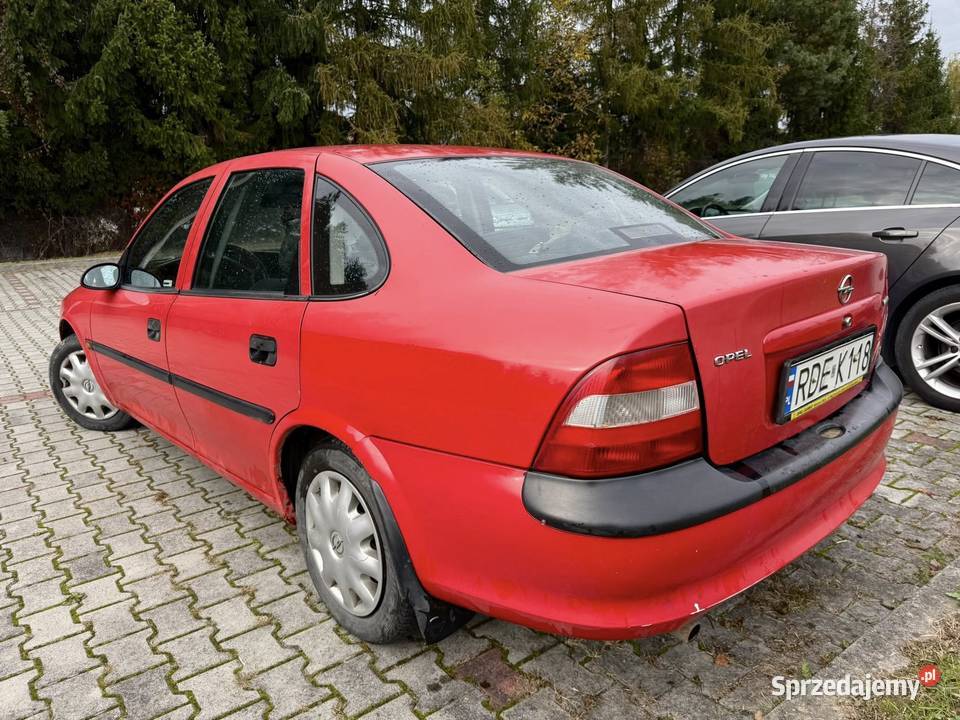 Opel Vectra 16 8V z Gazem Opłaty Ważne Dębica sprzedam