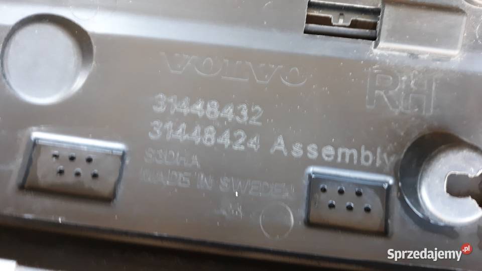 VOLVO XC90 LISTWA DRZWI PRAWA TYŁ PRAWYCH