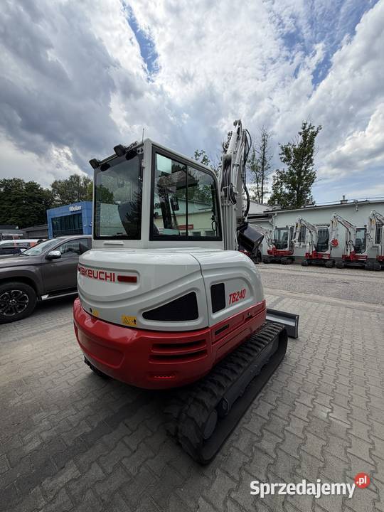 Minikoparka Takeuchi TB 240 V5 4 tony z Bielsko-Biała
