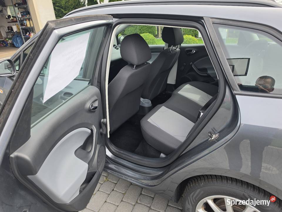 SEAT IBIZA KOMBI 12 70 2012 94 000 15 000 15 000 70KM śląskie Kochcice sprzedam
