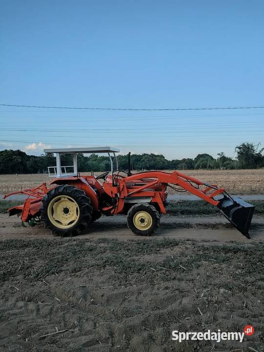 Kubota L3202DT 4x4 tur Glebogryzarka Kosisko Tarnowo