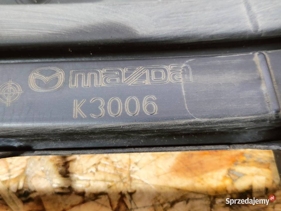 Grill Atrapa Mazda III 3 BM 20132017 BJE150712 osobowe Pleszew