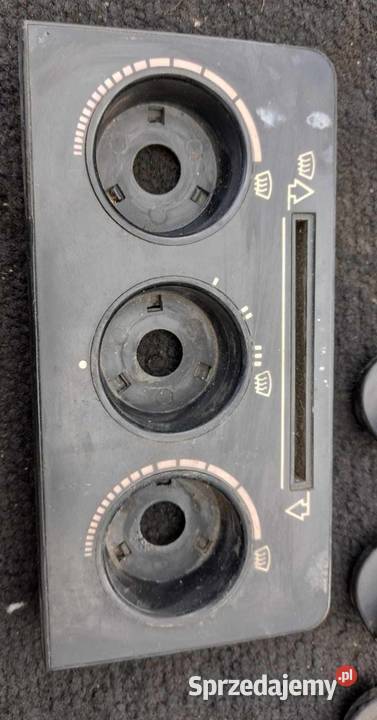 MercedesBenz 200 300 W123 1976 Panel nawiewu osobowe dolnośląskie Łagiewniki
