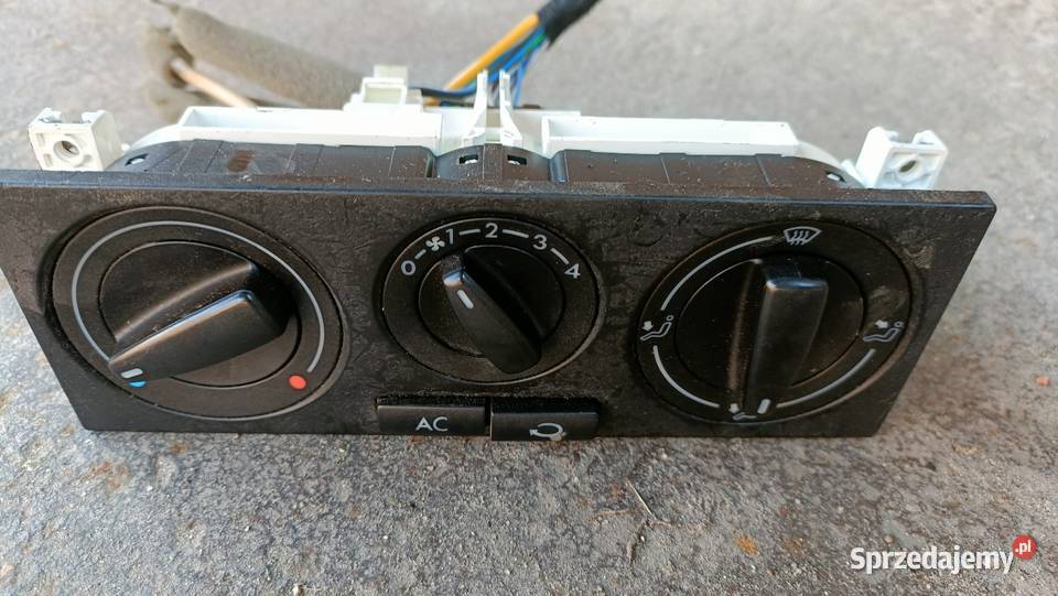 Panel nawiewu golf 4 Pogorzela