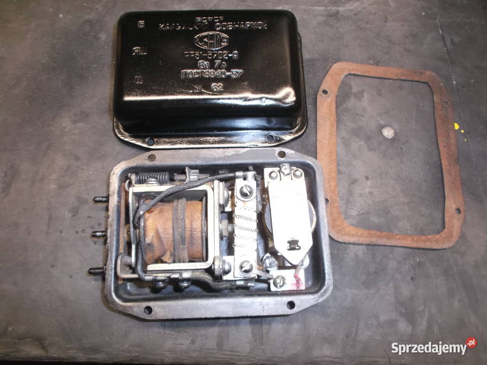 M72 M72 REGULATOR NAPIĘCIA MAŁY PP 313702A 6V7A Świerzawa