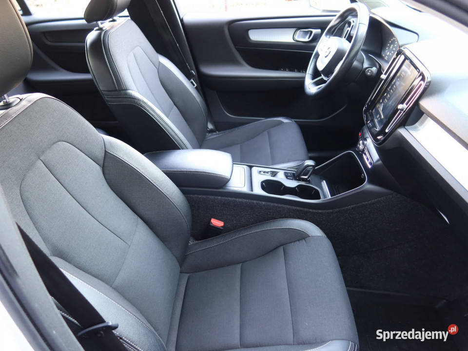 Volvo XC40 D4 AWD wspomaganie kierownicy Katowice