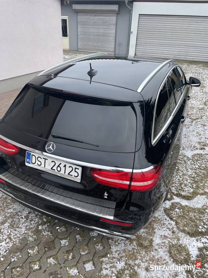 Mercedes E W213 nieuszkodzony