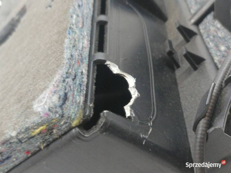SCHOWEK PRAWY PASAŻERA 4L 4L1857035D Audi Q7 I