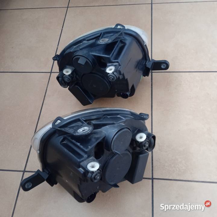 Fiat 5002015r komplet reflektorów orginal Kamieniec Wrocławski sprzedam