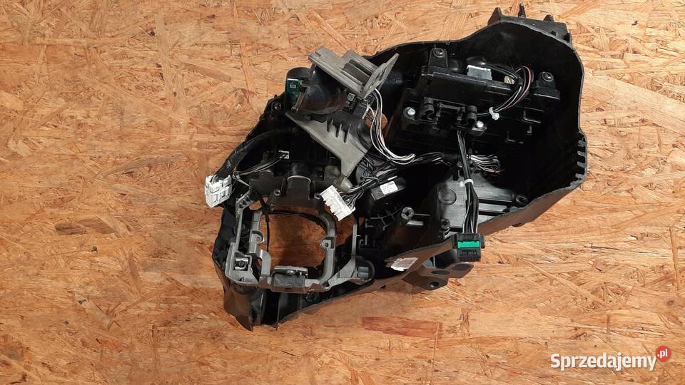 KIA STINGER WIĄZKA OBUDOWA LAMPY LAMPA LED LEWA Oświetlenie Nowy Tomyśl sprzedam