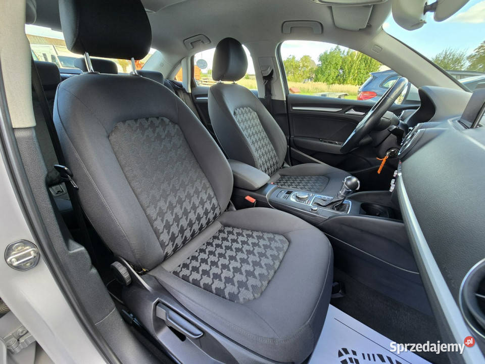 Audi A3 sedanoryginalny lakierślicznaserwis 8V