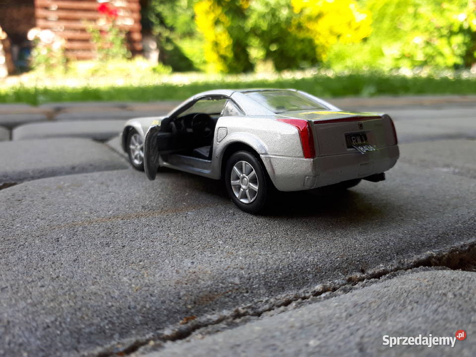 Cadillac EVOQ 137 czarne tablice Tywonia